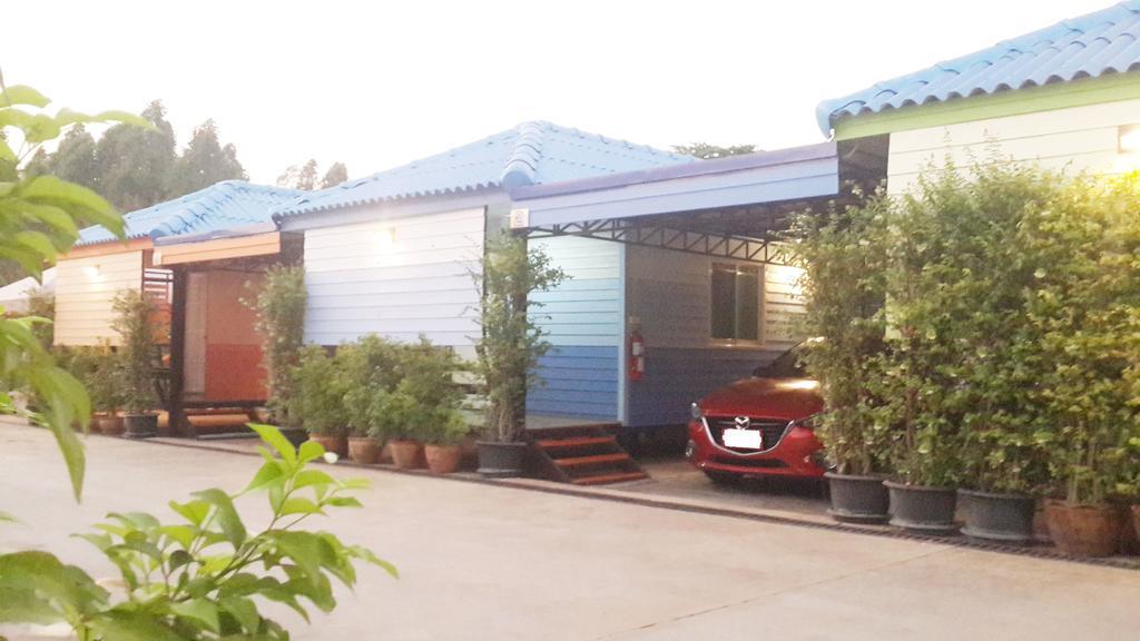 Kabin Buri Hi Tech Resort מראה חיצוני תמונה