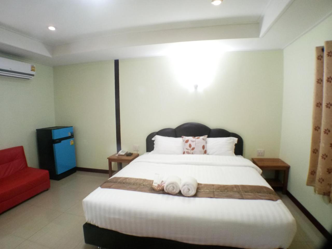 Kabin Buri Hi Tech Resort מראה חיצוני תמונה