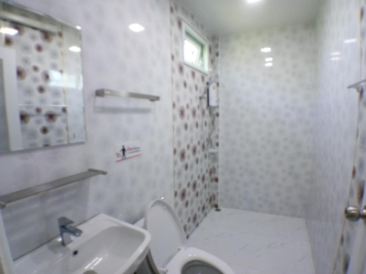 Kabin Buri Hi Tech Resort מראה חיצוני תמונה